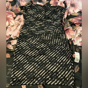 Forever 21 - NWT Black and Cream Stripped Floral Cocktail Dress Size: L
